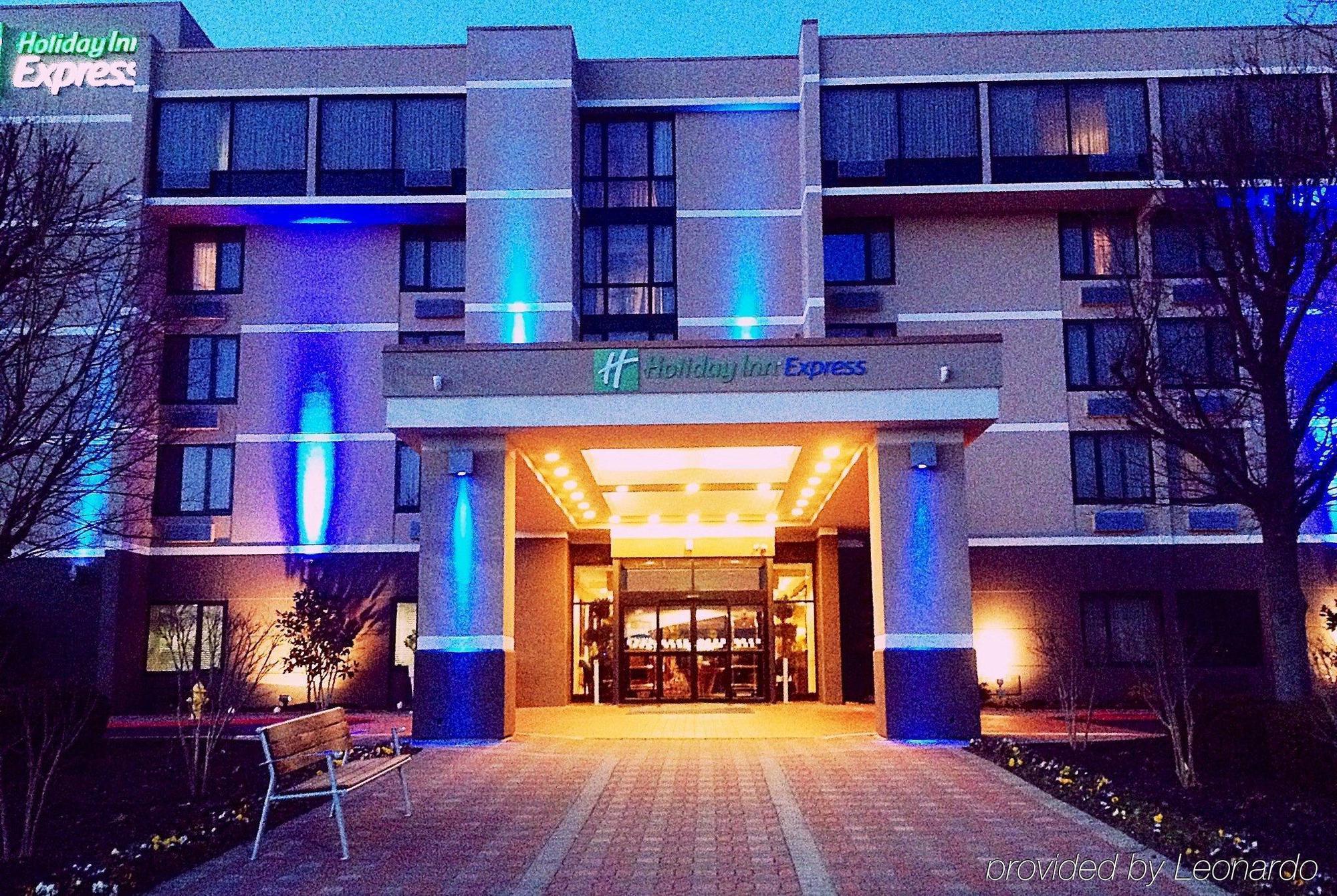 Holiday Inn Express Aberdeen-Chesapeake House By Ihg Eksteriør billede